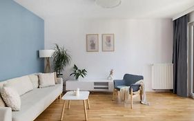 New 2-Bedroom Apartment - Close To Chopin Airport